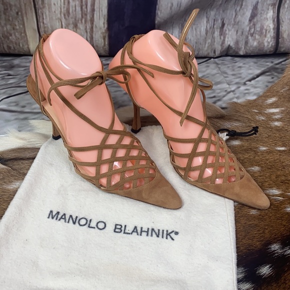 Manolo Blahnik Suede Leather Nude Heels Sz 37 - Picture 2 of 10
